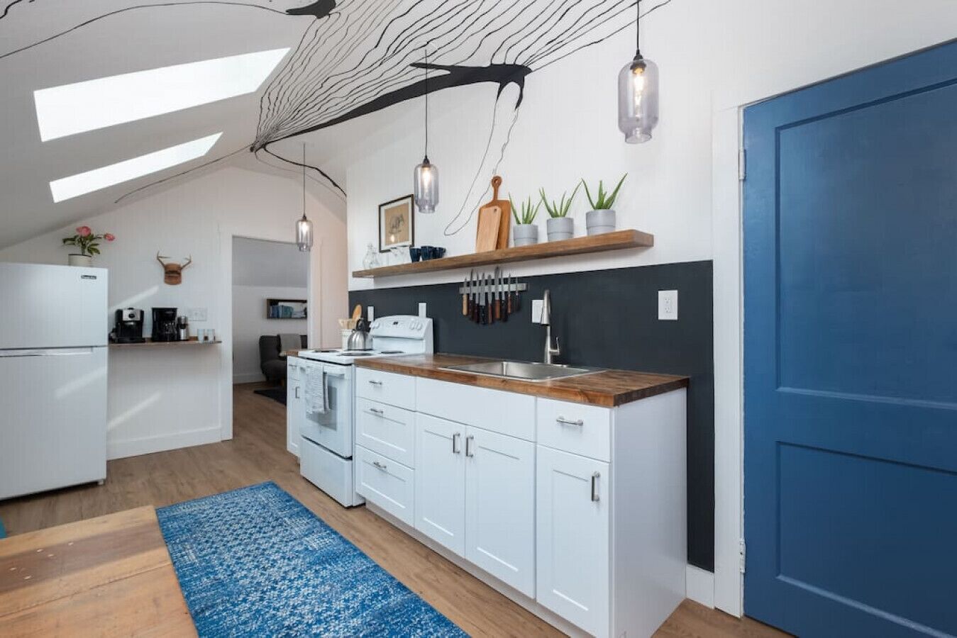 The Whaler’s Loft · Close to Ocean Beach, Mystic & USCGA