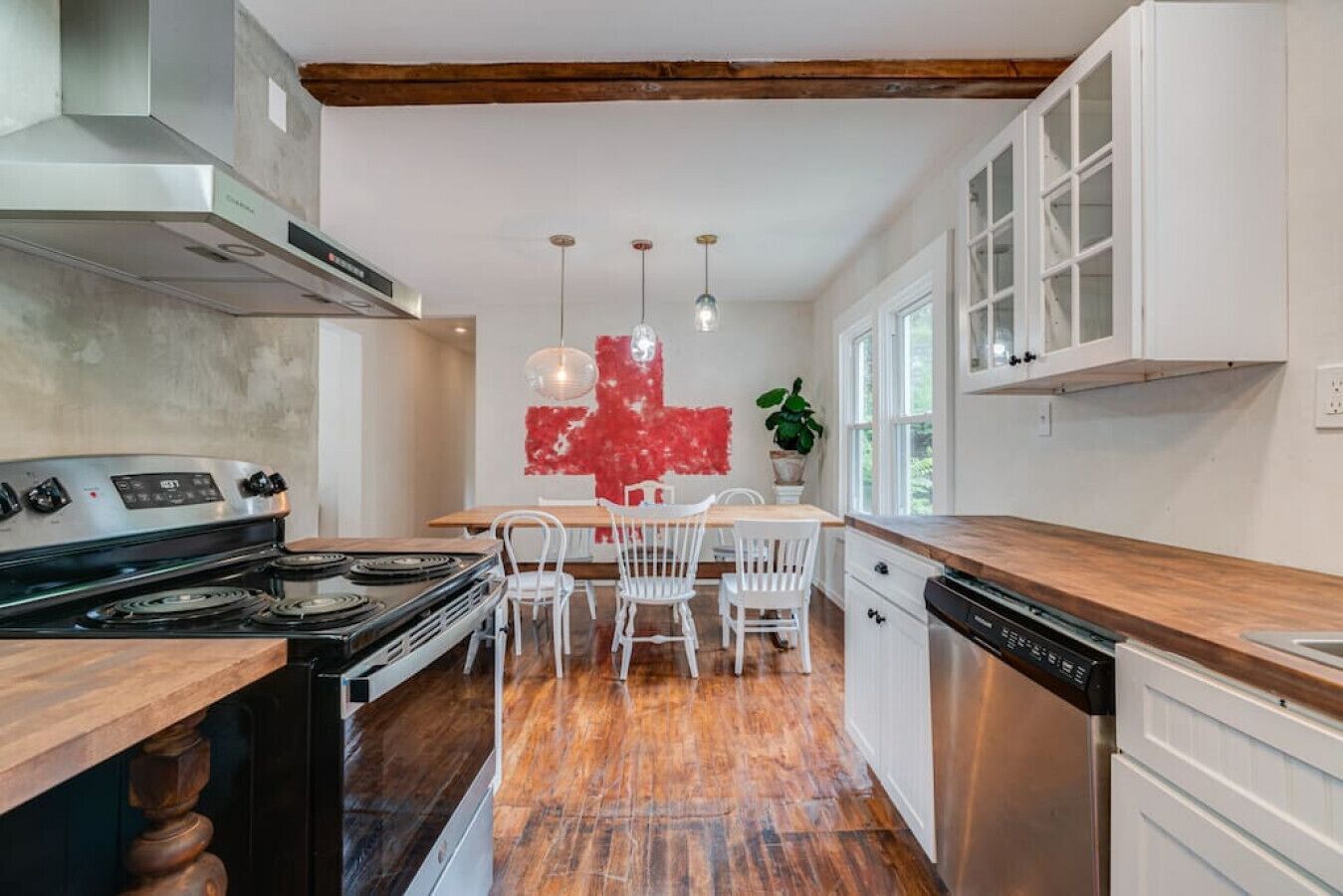 The Good Home · Walk to L+M Hospital/ Near Mystic!