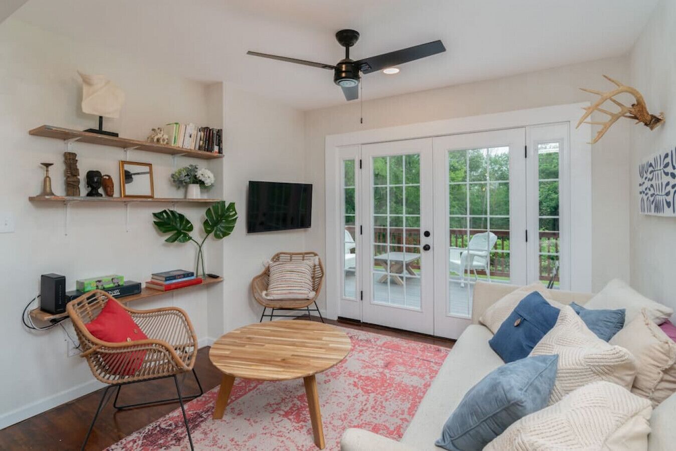 The Good Home · Walk to L+M Hospital/ Near Mystic!