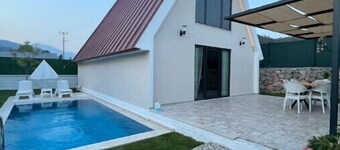 Bungalow with pool near Fethiye's Karaot beach