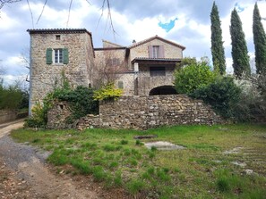 Exterior - La Magnanerie de Berguier (Laurac-en-Vivarais)