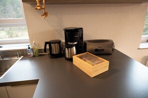 Réfrigérateur, four, plaque de cuisson, lave-vaisselle