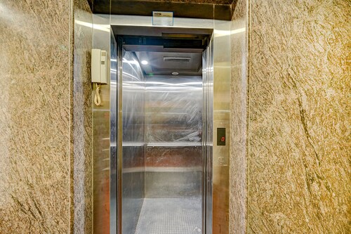 FabHotel Triple Tree