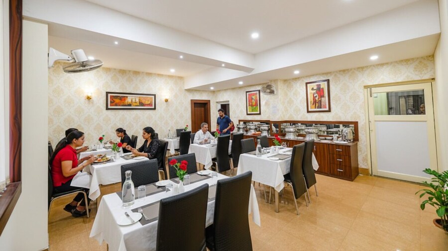 FabHotel Triple Tree