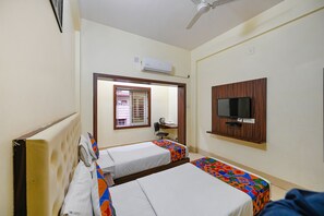 Egyptian cotton sheets, premium bedding, in-room safe, free WiFi - FabHotel Triple Tree (Bhubaneshwar)