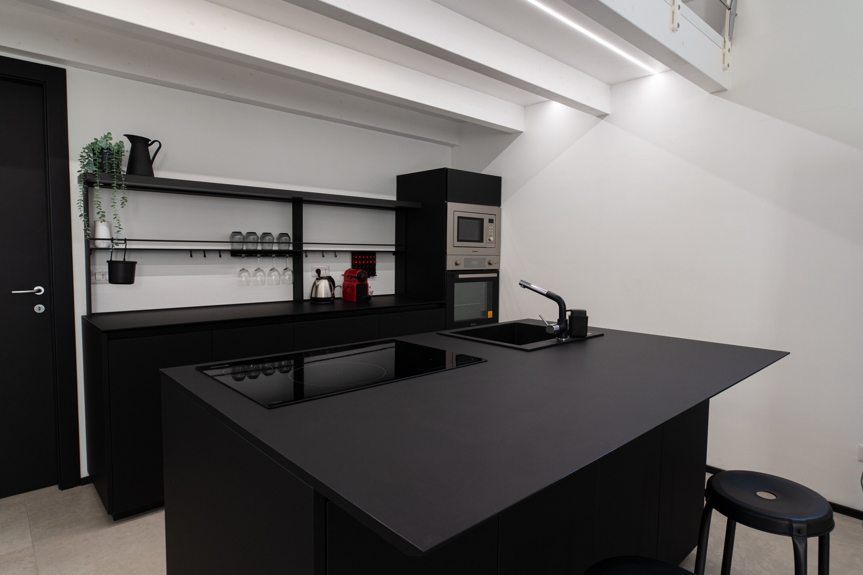 Elegant Loft finely furnished in the historic center of Como