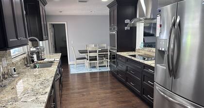 Room to rent for the week or the month!