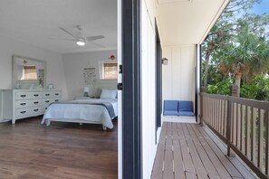 4 bedrooms, iron/ironing board, bed sheets