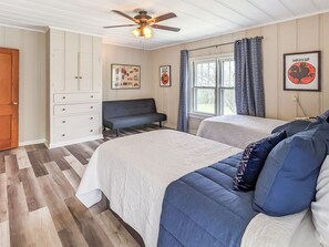 4 多间卧室、熨斗/熨衣板、免费 WiFi