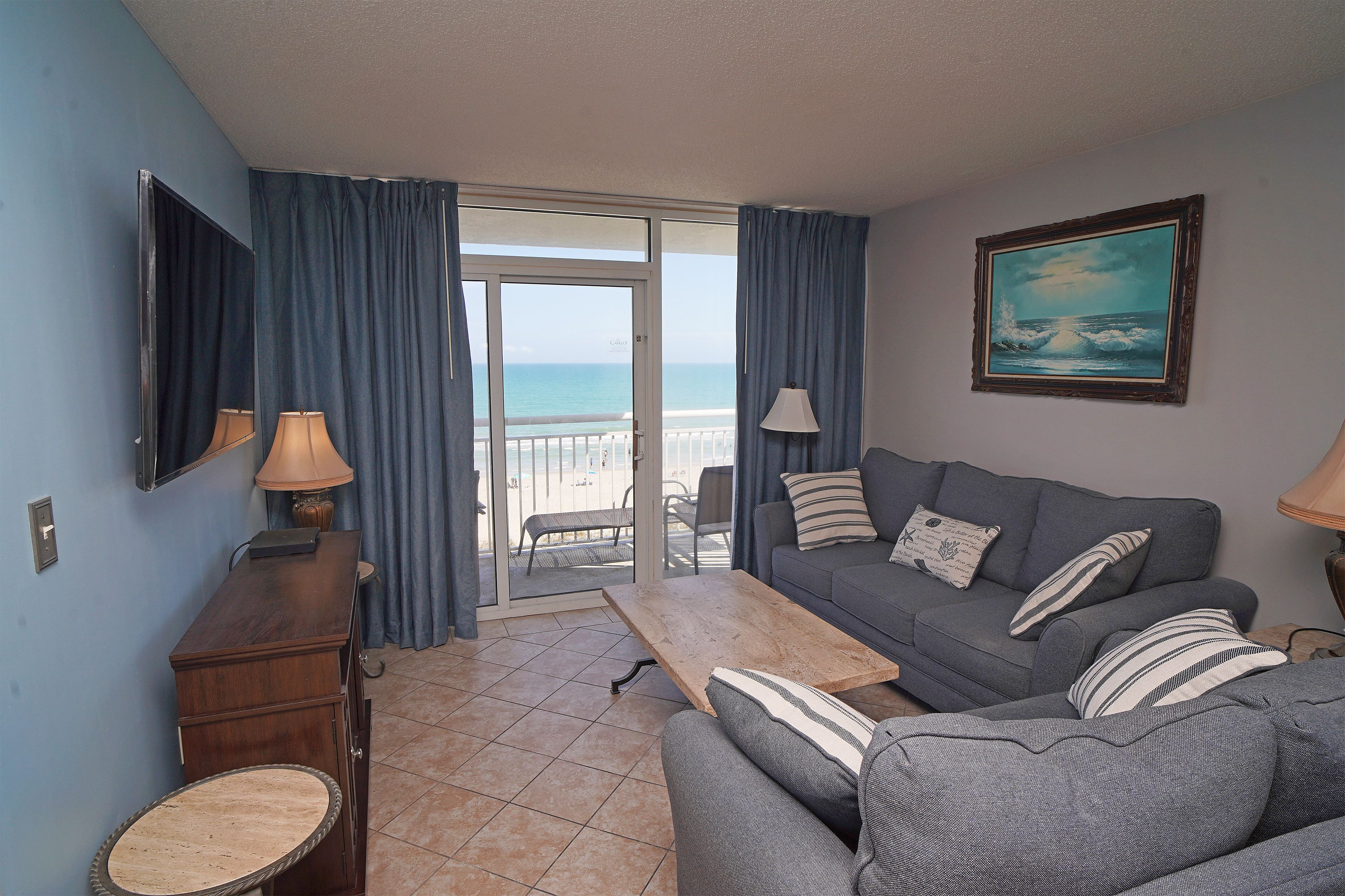 Fully renovated direct oceanfront 3BR 2BA in the hearth of Myrtle Beach