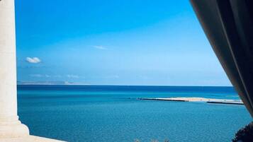 Apartemen Keluarga | Pemandangan balkon