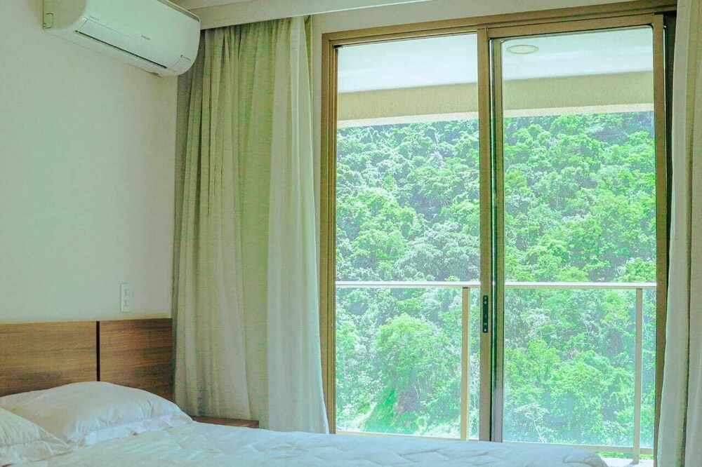 Apartamento Próximo a Barra da Tijuca e Recreio a 10 min da Praia