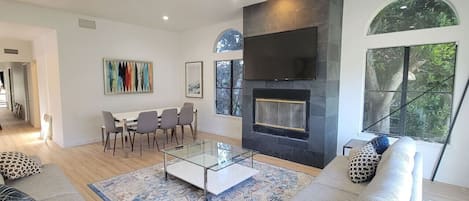 TV connectée, cheminée