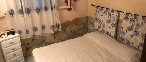 4 chambres, accès Internet, draps fournis