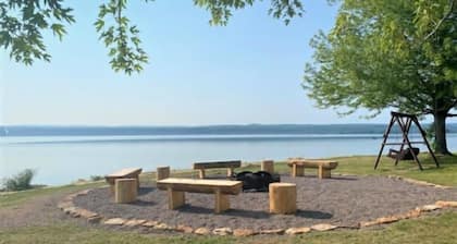Baraga Lakeside Inn