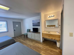 Classic Room, 2 Queen Beds