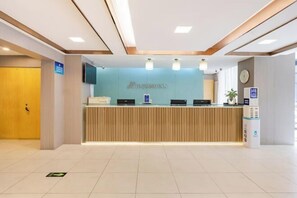 المنشأة من الداخل