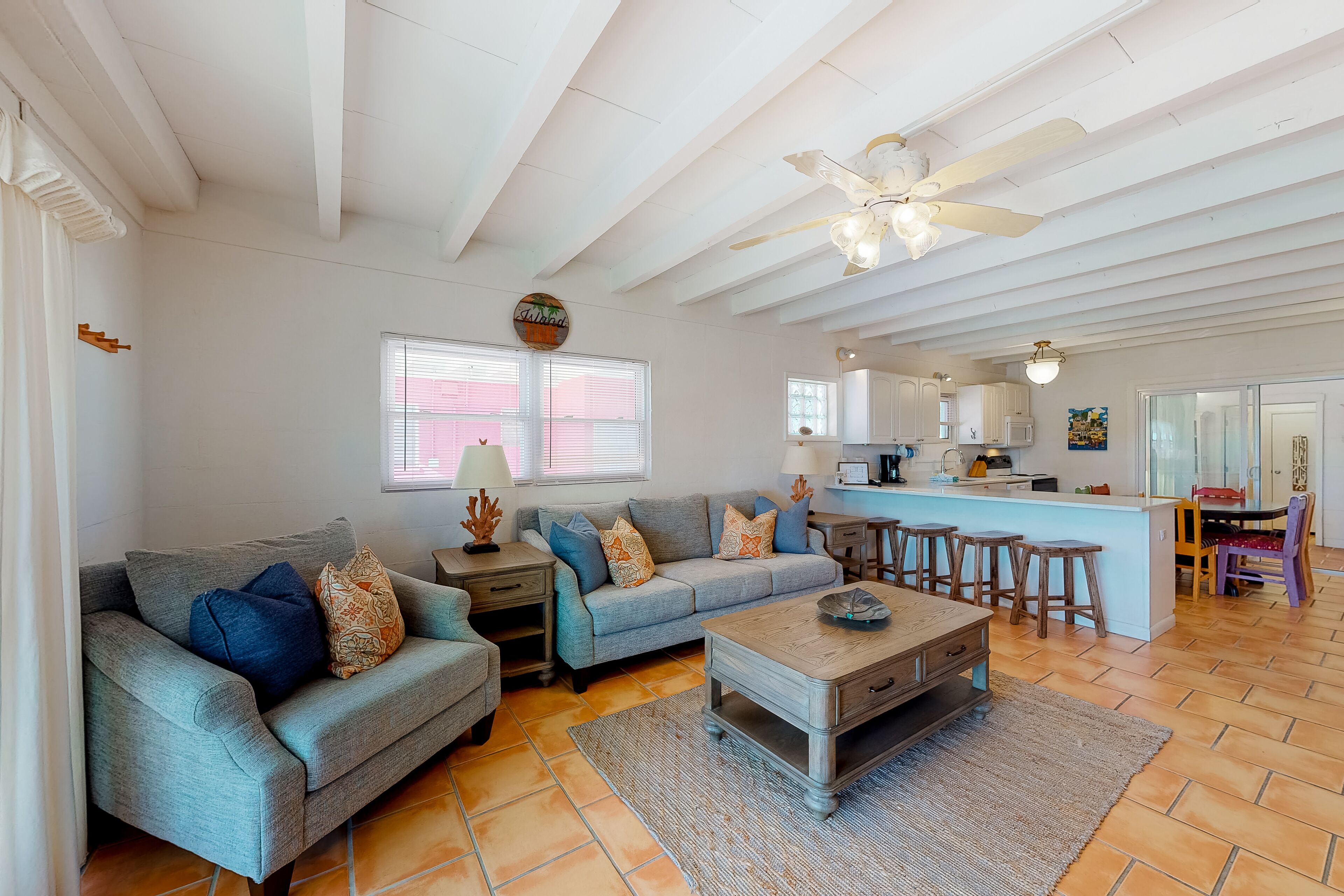 Eclectic dog-friendly duplex with full kitchen, central AC, patio, & W/D