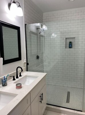 Shower, towels, soap