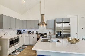 Fridge, microwave, oven, stovetop - DenverStays: Farmhouse-Chic Home 15 Min to Downtown, Garage w/EV Charger (Denver)