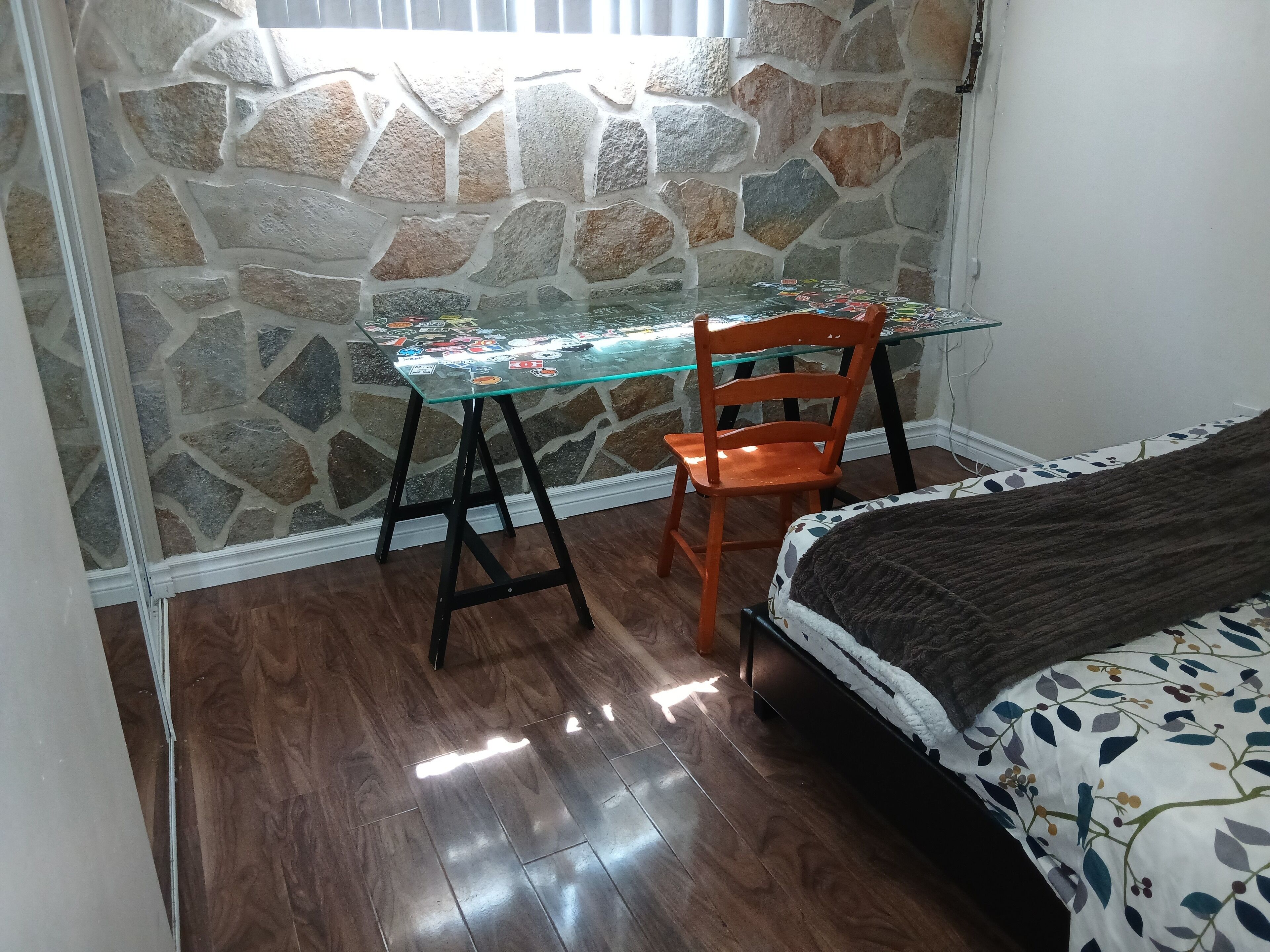 3 bedrooms, WiFi, bed sheets, wheelchair access