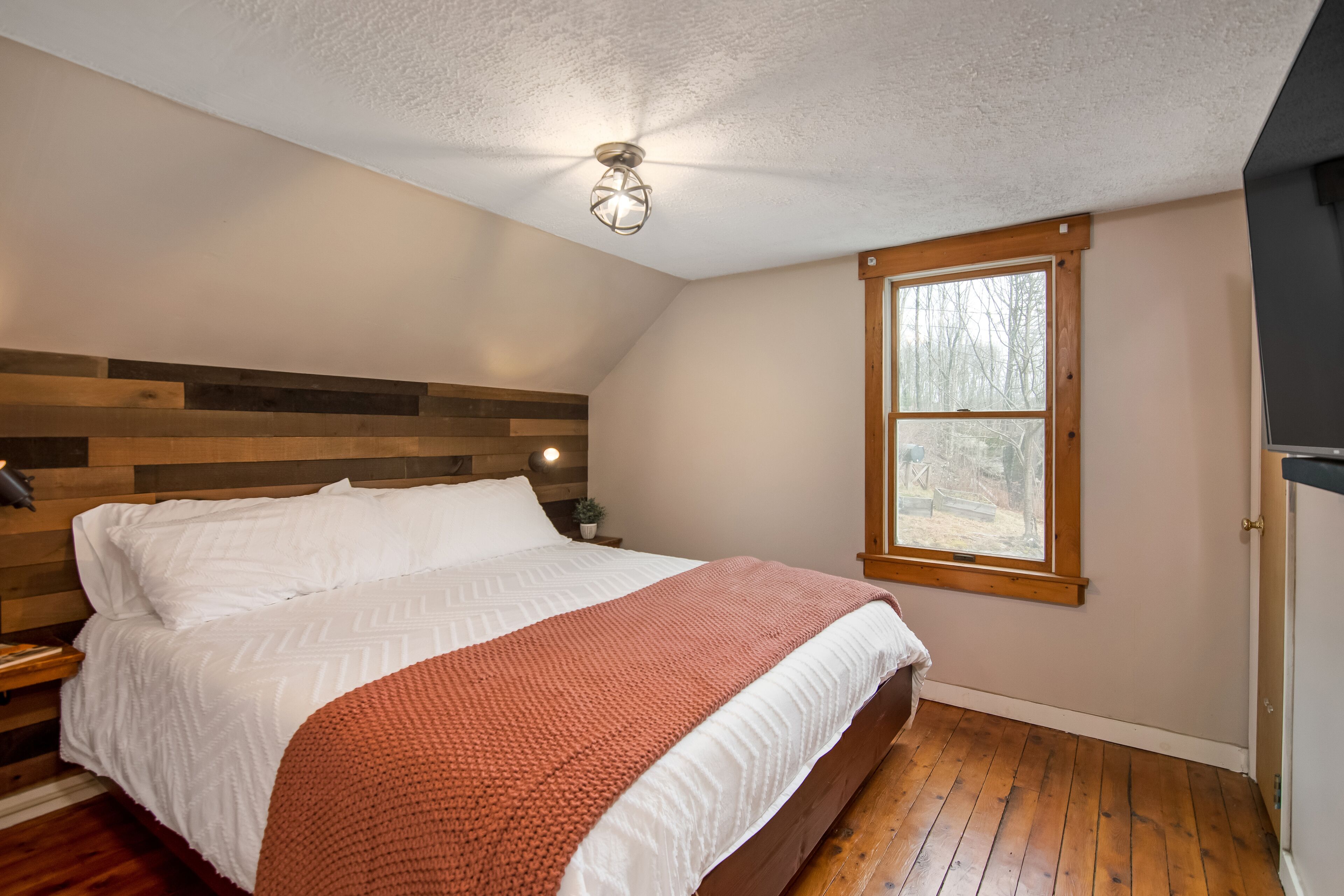 Mountain home-views- close to Cambridge & Stowe VT