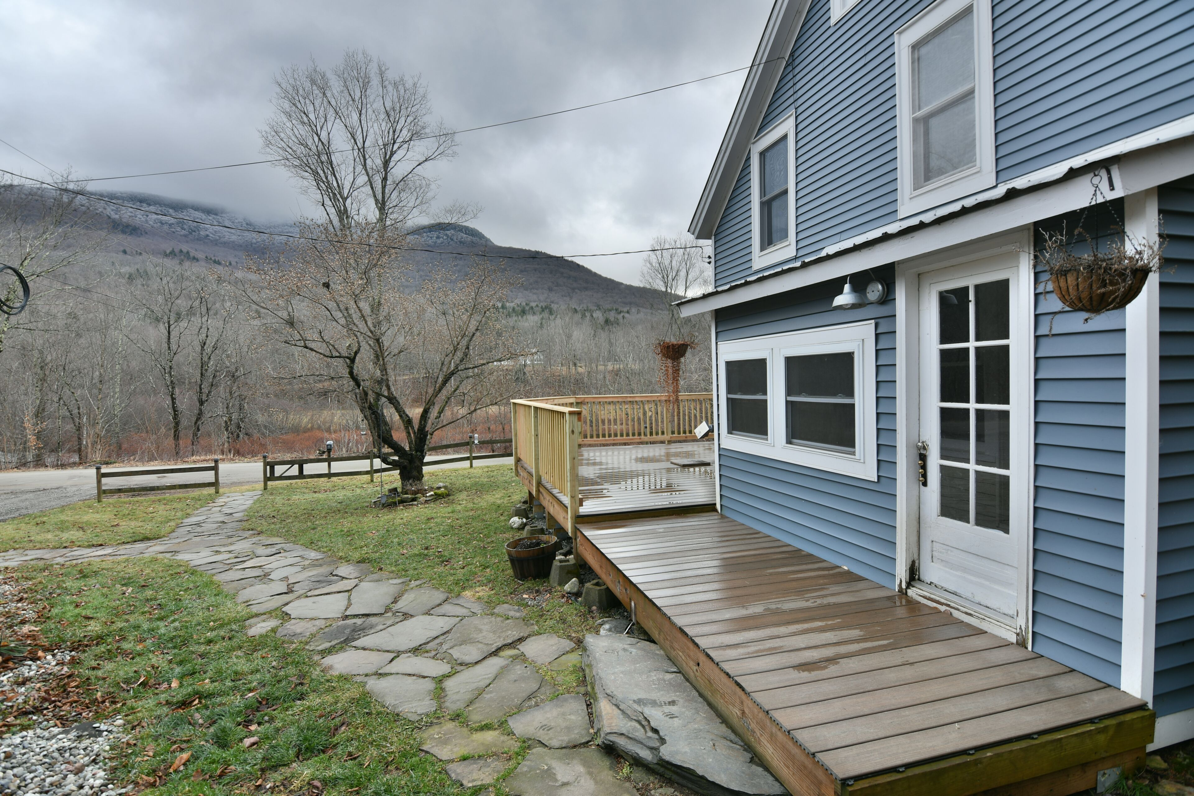 Mountain home-views- close to Cambridge & Stowe VT