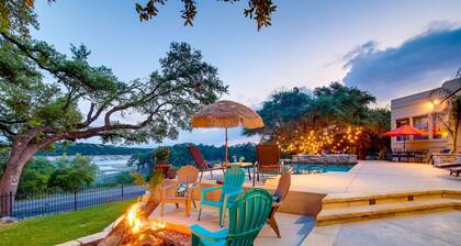 Luxe Lake Travis Vacation Rental w/ Heated Pool