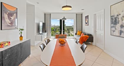 Chic 2BR2BA Apt Near Coral Gables