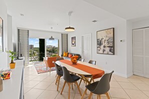 Interior - Chic 2BR2BA Apt Near Coral Gables (Miami)