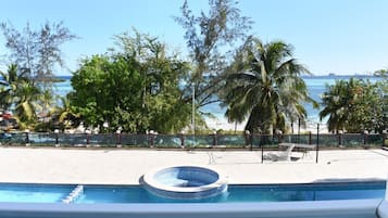 Alberca al aire libre