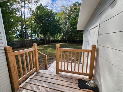 Beautiful, 3 Bed Home - Pet Friendly & Near Beach