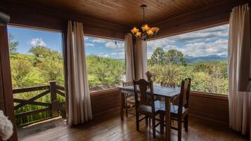 Family House | Living area | Smart TV, streaming services