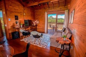 럭셔리 샬레 | 거실 공간 | 스마트 TV, 스트리밍 서비스