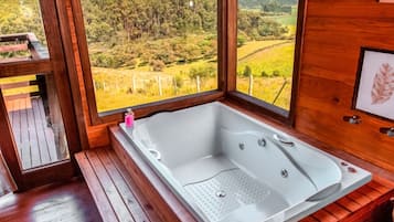 Luxury Chalet | 1 bedroom, minibar, free WiFi, bed sheets