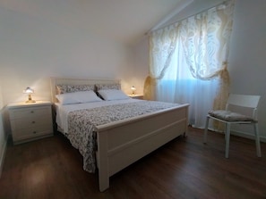 House | 2 bedrooms, iron/ironing board, cribs/infant beds, travel crib - residence riva musone - stella marina (Porto Recanati)