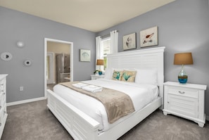 House (Multiple Bedrooms) | 7 bedrooms, laptop workspace, bed sheets - Magical Themed Villa in Windsor Isalnd (Davenport)