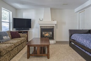 TV connectée, cheminée