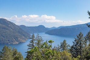 Property grounds - The Summit Room suite  – Breathtaking Fjord View at the Summit House. (Malahat)
