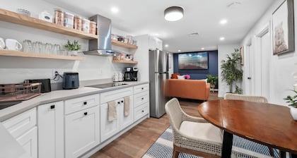 5 Bed 3 bath Boston Condo