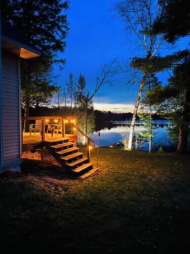 Up North Cottage on Summit Lake!  Pontoon negotiable!!