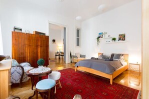 2 soverom og sengetøy