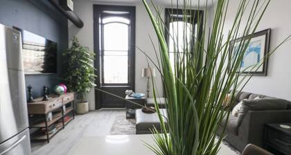 2B Stay at the Heart of Easton!