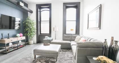 2B Stay at the Heart of Easton!