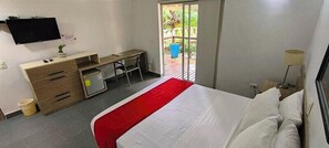 Quarto clássico, 1 cama de casal | Roupas de cama premium, frigobar, Wi-Fi de cortesia, roupa de cama