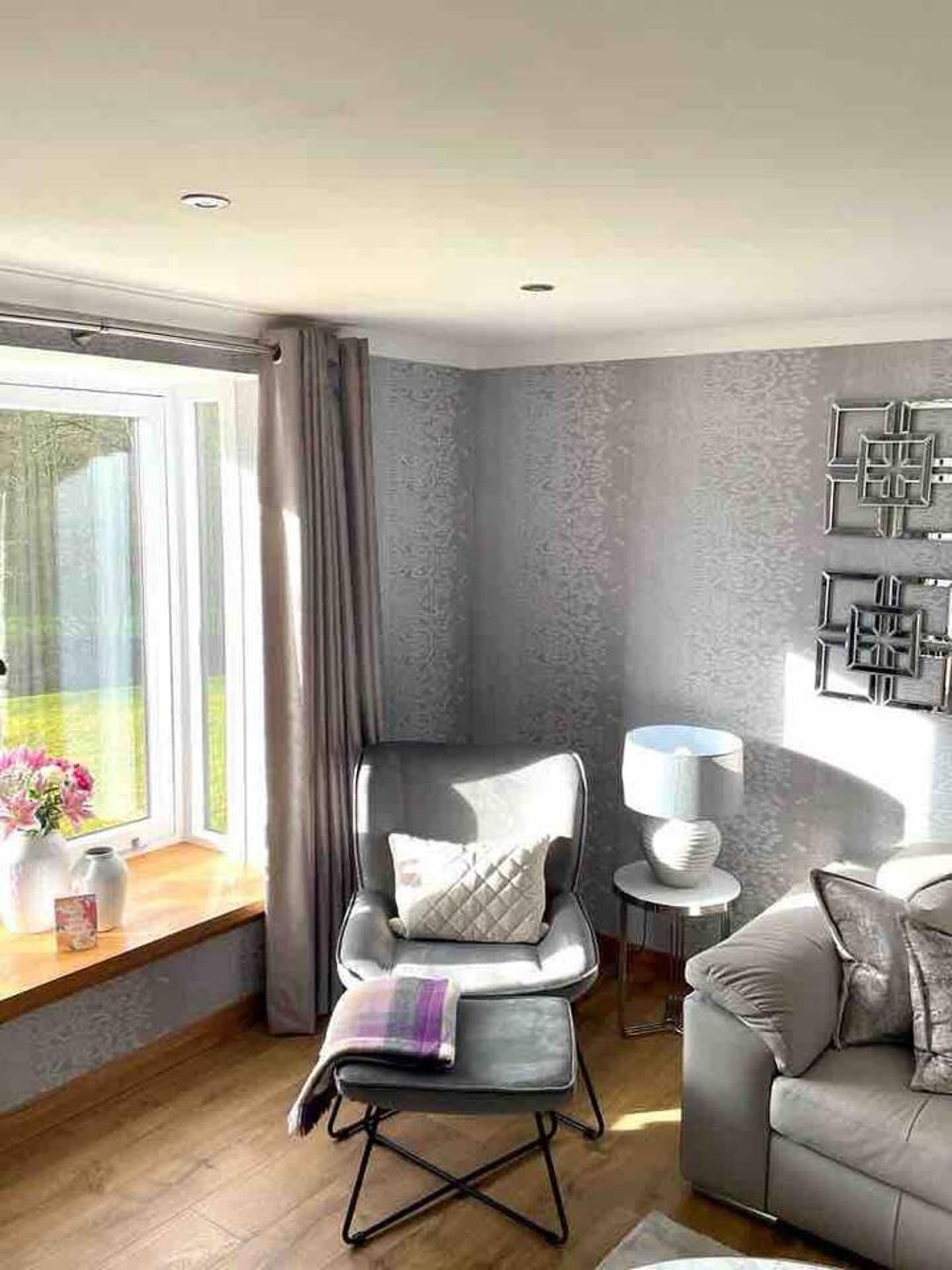 Apartment, Multiple Beds | Living area
