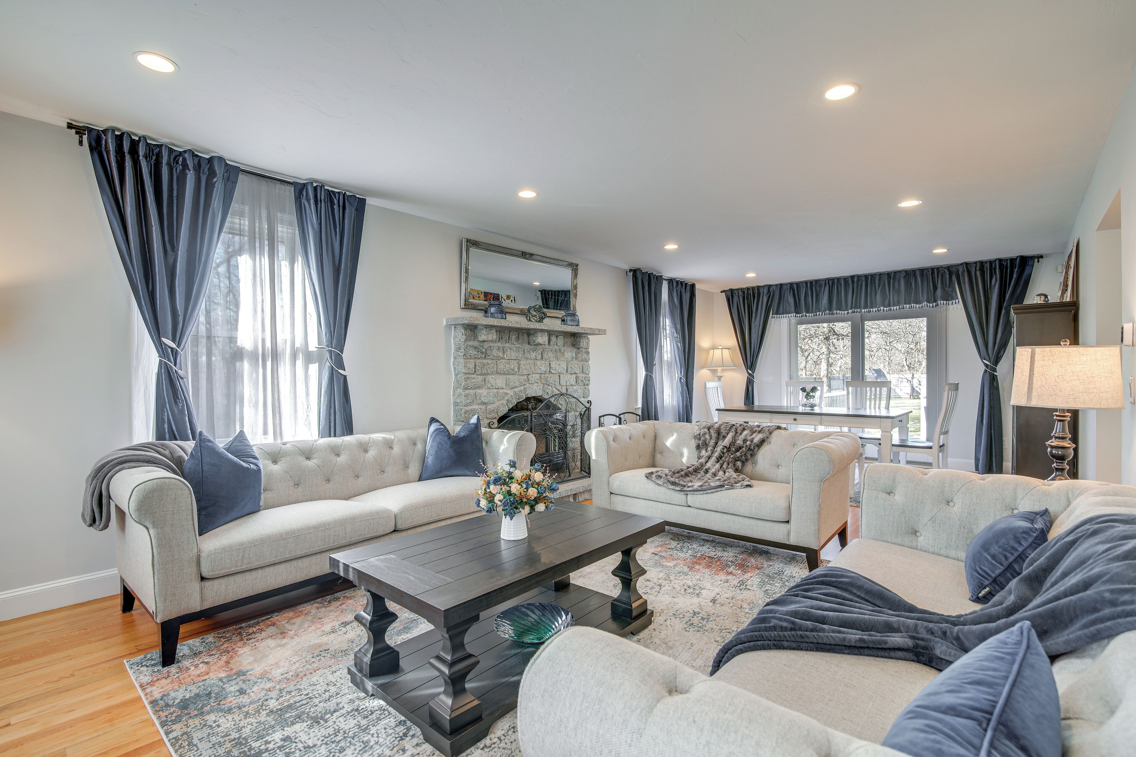 Televisor intel·ligent i estèreo 