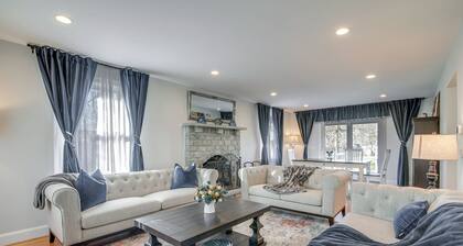 Spacious home for entertaining, centrally located to beach, ferry, and airport.