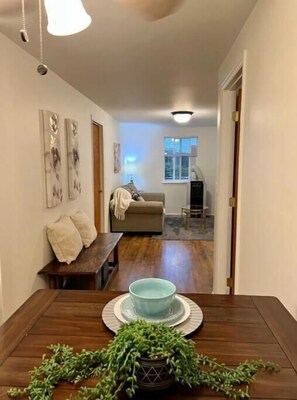 Offices - Mackey Creek Barn Loft Apartment (Redmond)