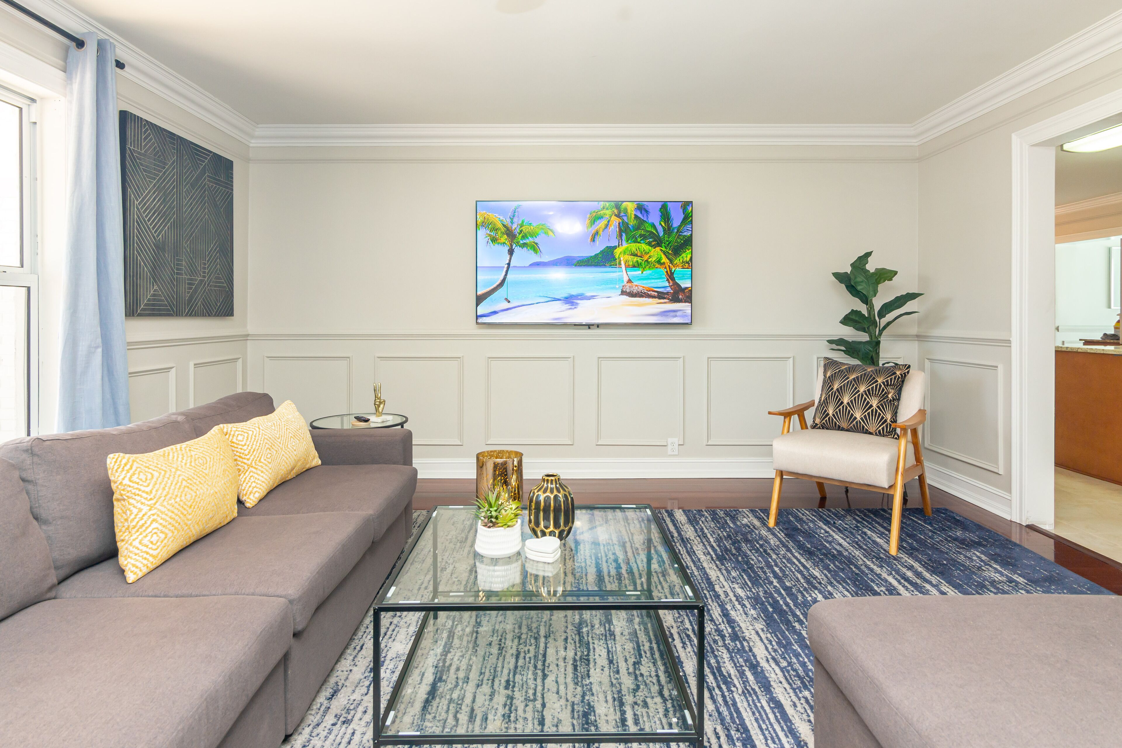 Relaxing Oasis in Hollywood